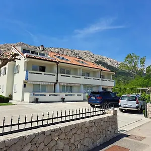 apartments-fran-i.primorje-gorskikotar.com/